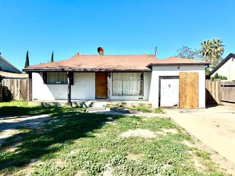 831 Elm Ave, Modesto, CA 95351