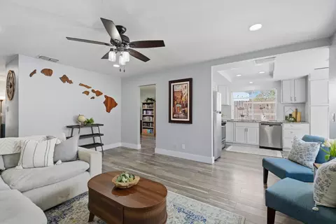 8128 Canyon Oak Dr, Citrus Heights, CA 95610