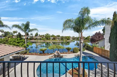 View/Area - 1501 Chalupa Pl, Davis, CA 95618 photo 5 of 6