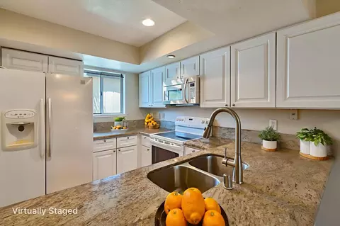 Kitchen - 9237 Madison Ave, Orangevale, CA 95662 photo 1 of 6