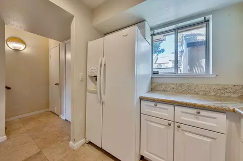 Kitchen - 9237 Madison Ave, Orangevale, CA 95662 photo 6 of 6