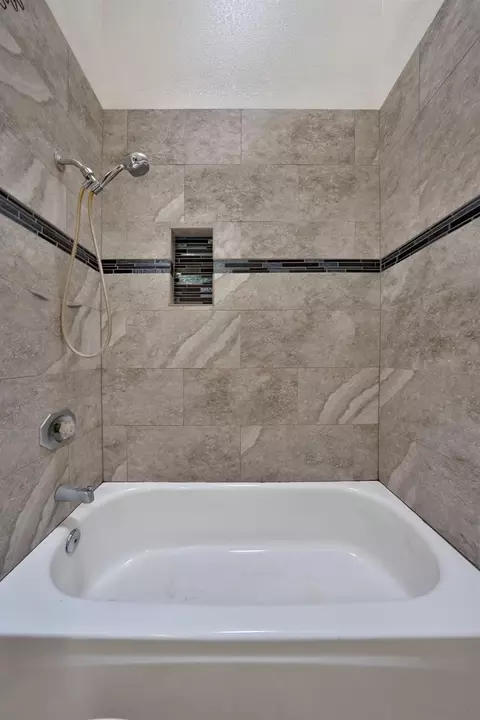 Bath - 9237 Madison Ave, Orangevale, CA 95662 photo 3 of 3