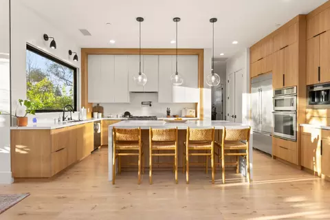 Kitchen - 5570 Foothill Rd, Rocklin, CA 95677 photo 2 of 5