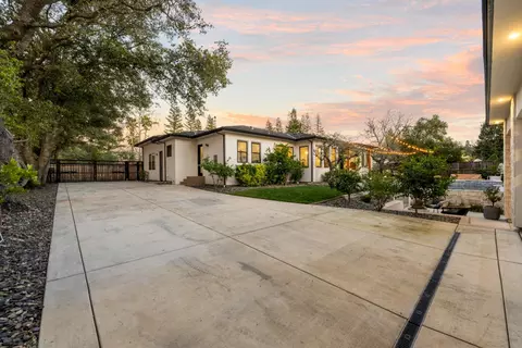 Exterior - 5570 Foothill Rd, Rocklin, CA 95677 photo 12 of 30