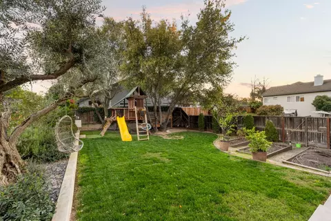 Exterior - 5570 Foothill Rd, Rocklin, CA 95677 photo 7 of 30
