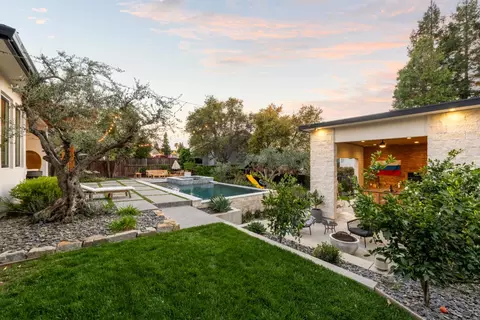 Exterior - 5570 Foothill Rd, Rocklin, CA 95677 photo 6 of 30