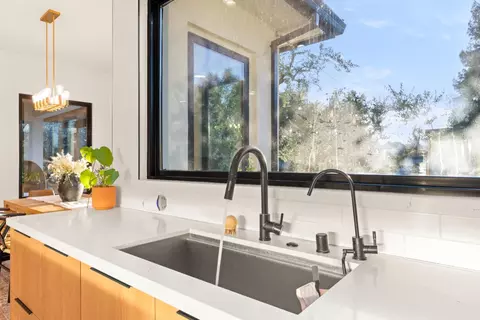 Kitchen - 5570 Foothill Rd, Rocklin, CA 95677 photo 5 of 5