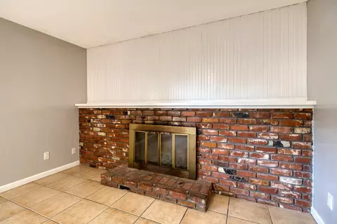 Living - 1605 Pimlico Dr, Modesto, CA 95350 photo 5 of 6