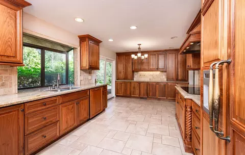 Kitchen - 8501 King Rd, Loomis, CA 95650 photo 1 of 3