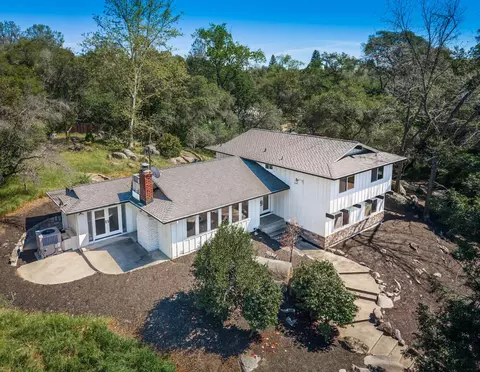 Exterior - 8501 King Rd, Loomis, CA 95650 photo 3 of 13