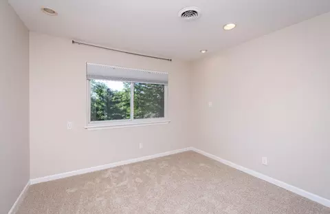 Bedroom - 8501 King Rd, Loomis, CA 95650 photo 3 of 7