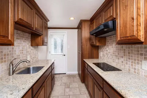 Kitchen - 8501 King Rd, Loomis, CA 95650 photo 3 of 3