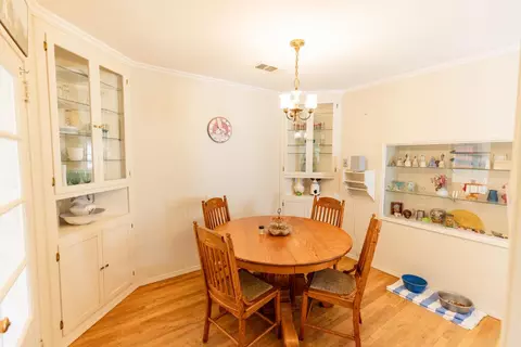 Dining - 230 W 25th St, Merced, CA 95340 photo 2 of 2