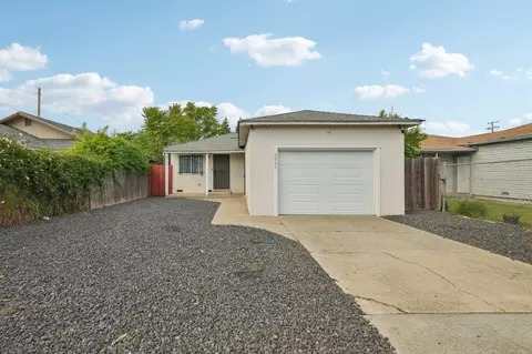 7925 32nd Ave, Sacramento, CA 95824