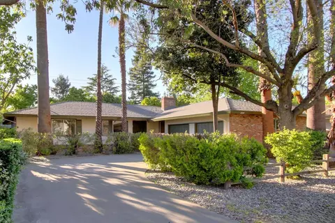 1013 Plum Ln, Davis, CA 95616