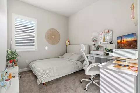 Bedroom - 1282 Nascimento Ct, Manteca, CA 95337 photo 4 of 5