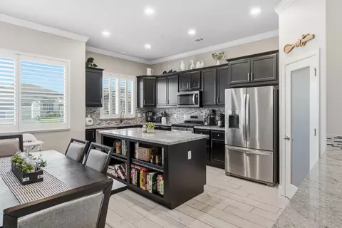 Kitchen - 1282 Nascimento Ct, Manteca, CA 95337 photo 5 of 5