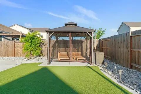 Exterior - 1282 Nascimento Ct, Manteca, CA 95337 photo 7 of 10