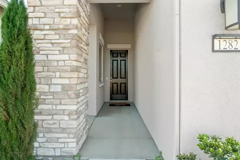 Entry Way - 1282 Nascimento Ct, Manteca, CA 95337 photo 1 of 5