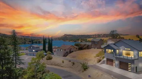 750 Sandy Bar Dr, Copperopolis, CA 95228