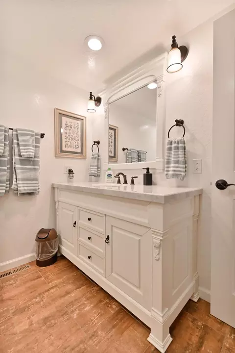 Bath - 1801 Pine Dr, Arnold, CA 95223 photo 1 of 7