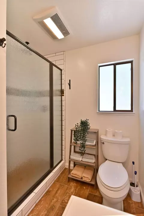 Bath - 1801 Pine Dr, Arnold, CA 95223 photo 7 of 7