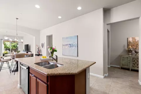 Entry Way - 547 Sepp Ct, Ripon, CA 95366 photo 6 of 8