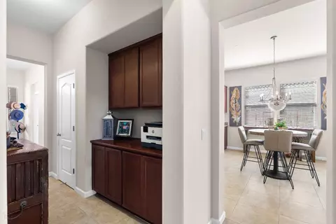 Entry Way - 547 Sepp Ct, Ripon, CA 95366 photo 8 of 8