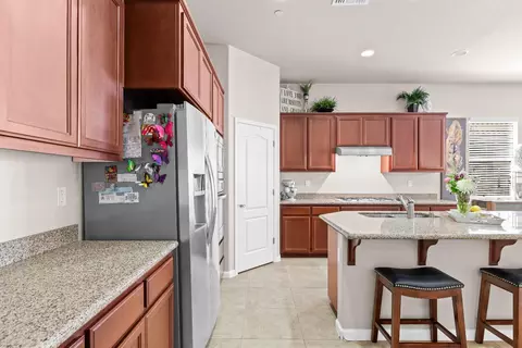 Kitchen - 547 Sepp Ct, Ripon, CA 95366 photo 1 of 5