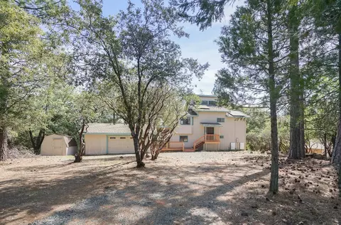 11570 Quail Ct, Pine Grove, CA 95665