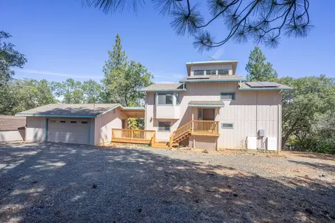 11570 Quail Ct, Pine Grove, CA 95665