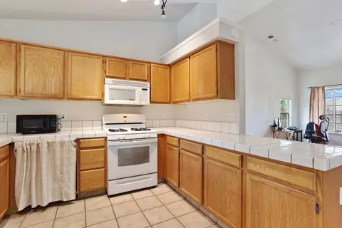 Kitchen - 4812 Gregerson Ct, Salida, CA 95368 photo 1 of 3