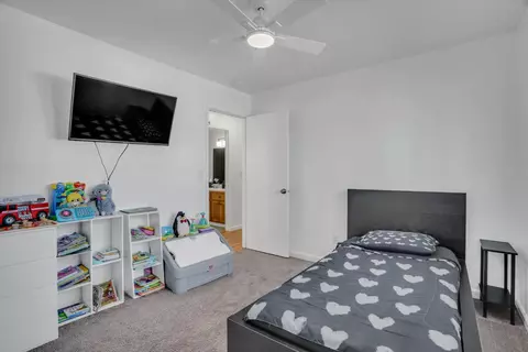 Bedroom - 901 Wilma Dr, Modesto, CA 95351 photo 1 of 2