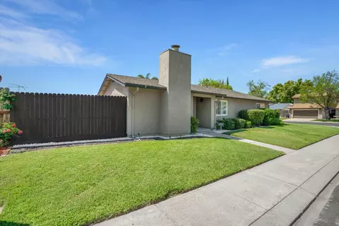 Exterior - 901 Wilma Dr, Modesto, CA 95351 photo 3 of 7
