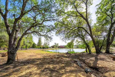 14035 Riva Ridge Cir, Auburn, CA 95602