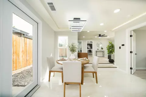 Dining - 811 Nevada St, Manteca, CA 95337 photo 3 of 3