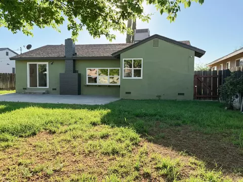 Exterior - 878 Carol Ave, Merced, CA 95341 photo 8 of 10