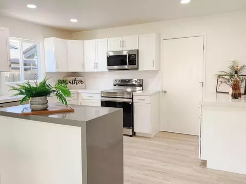 Kitchen - 878 Carol Ave, Merced, CA 95341 photo 2 of 7