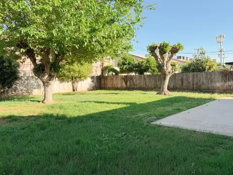 Exterior - 878 Carol Ave, Merced, CA 95341 photo 7 of 10