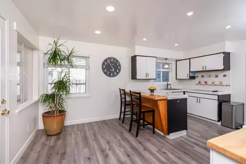 Kitchen - 6224 Templeton Dr, Carmichael, CA 95608 photo 3 of 7
