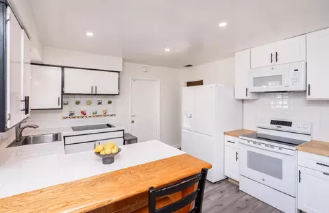 Kitchen - 6224 Templeton Dr, Carmichael, CA 95608 photo 1 of 7