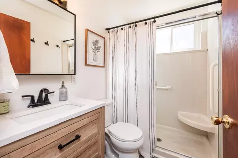 Bath - 6224 Templeton Dr, Carmichael, CA 95608 photo 1 of 1