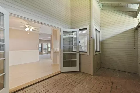 Exterior - 176 Rivergate Pl, Lodi, CA 95240 photo 5 of 6