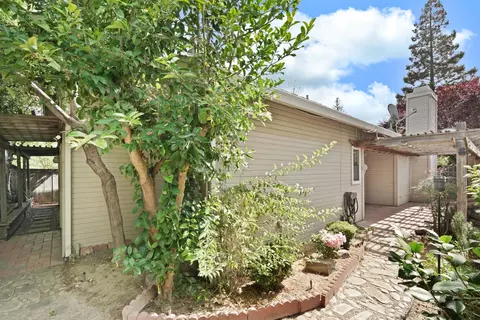 Exterior - 176 Rivergate Pl, Lodi, CA 95240 photo 7 of 17