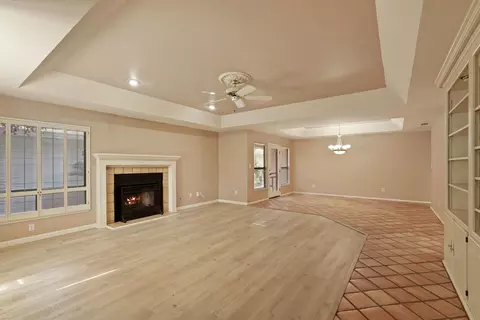 Living - 176 Rivergate Pl, Lodi, CA 95240 photo 2 of 8