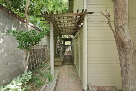 Exterior - 176 Rivergate Pl, Lodi, CA 95240 photo 8 of 17