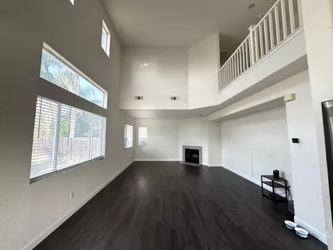 2488 Gaines Ln, Tracy, CA 95377 photo 2
