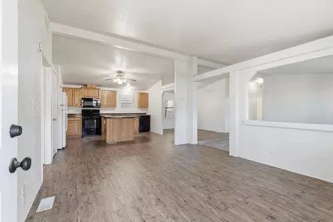 2113 Barrington Ln, Modesto, CA 95350 photo 5