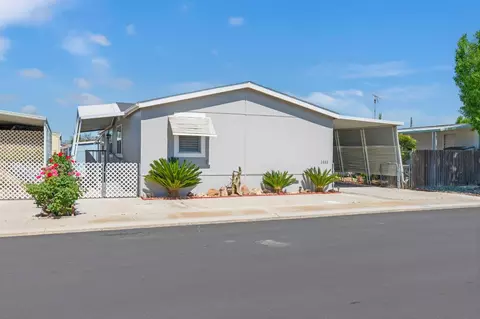 2113 Barrington Ln, Modesto, CA 95350 photo 3