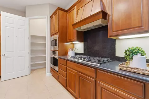 Kitchen - 2499 Appleleaf Ln, Manteca, CA 95336 photo 3 of 6